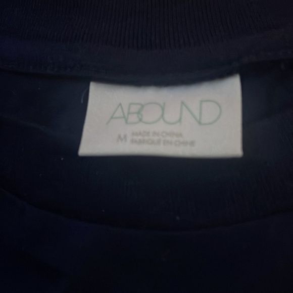 ABOUND Open Book Club Navy Tee Size M - Picture 3 of 4